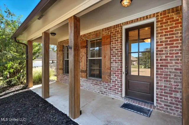 $288,000 | 194 Harvey Crossing, Canton, MS 39046