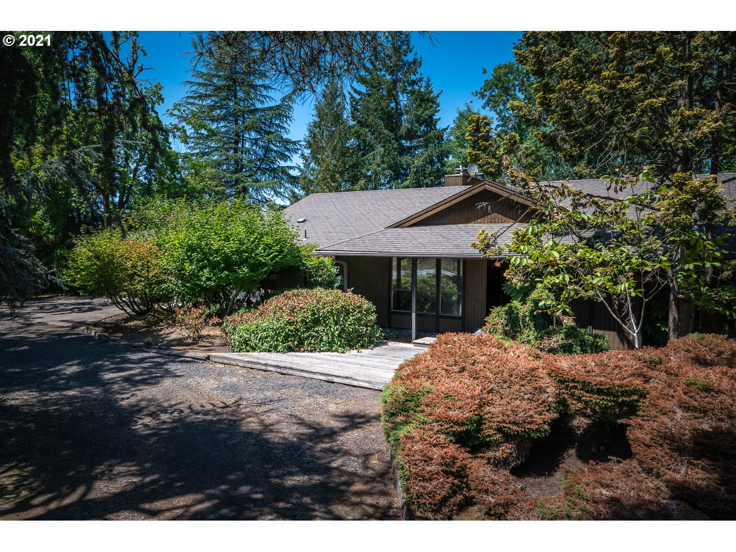 10349 Crosby Road Northeast Woodburn, OR 97071 - Photo 2 of 21 Gallery Image 2