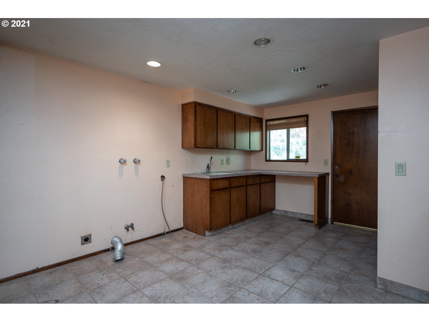 10349 Crosby Road Northeast Woodburn, OR 97071 - Photo 13 of 21 Gallery Image 13