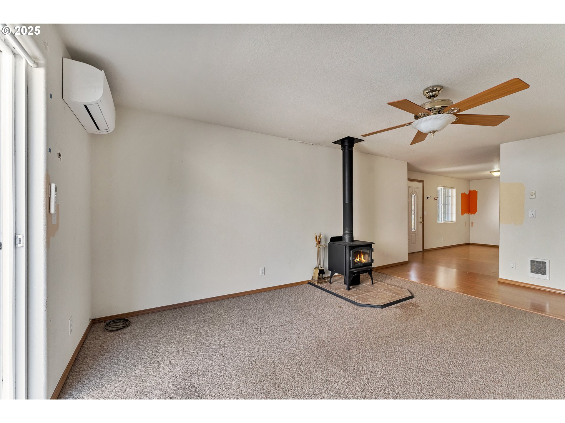 34130 Pintail Avenue Nehalem, OR 97131 - Photo 4 of 25 a view of a room with gym equipment
