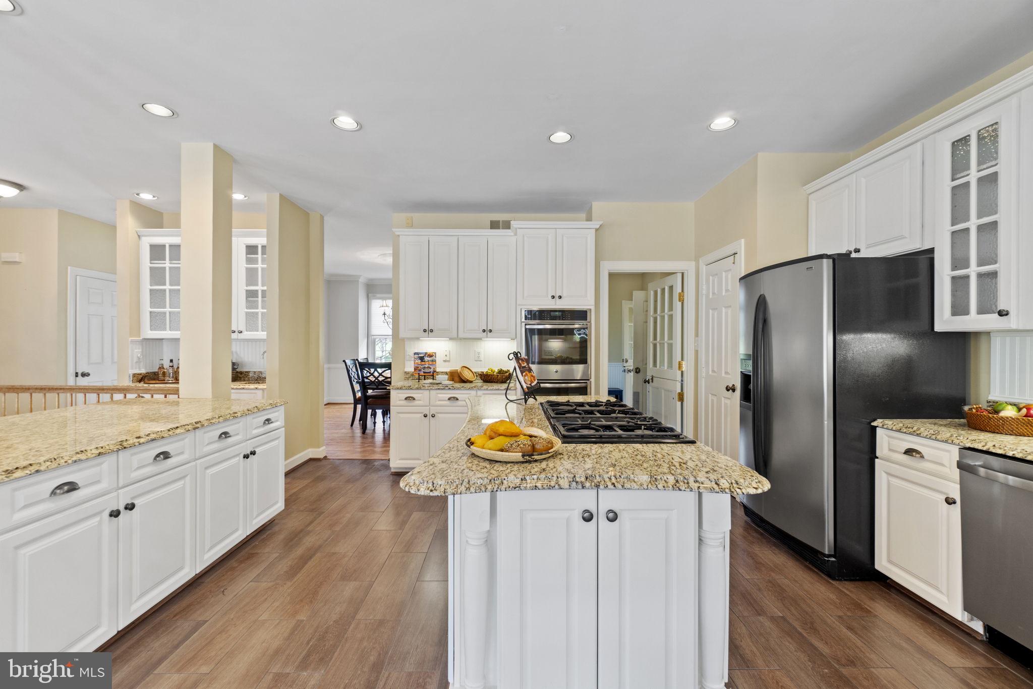 15408 Deep Bottom Road Darnestown, MD 20874 - Photo 5 of 82 Gourmet Kitchen
