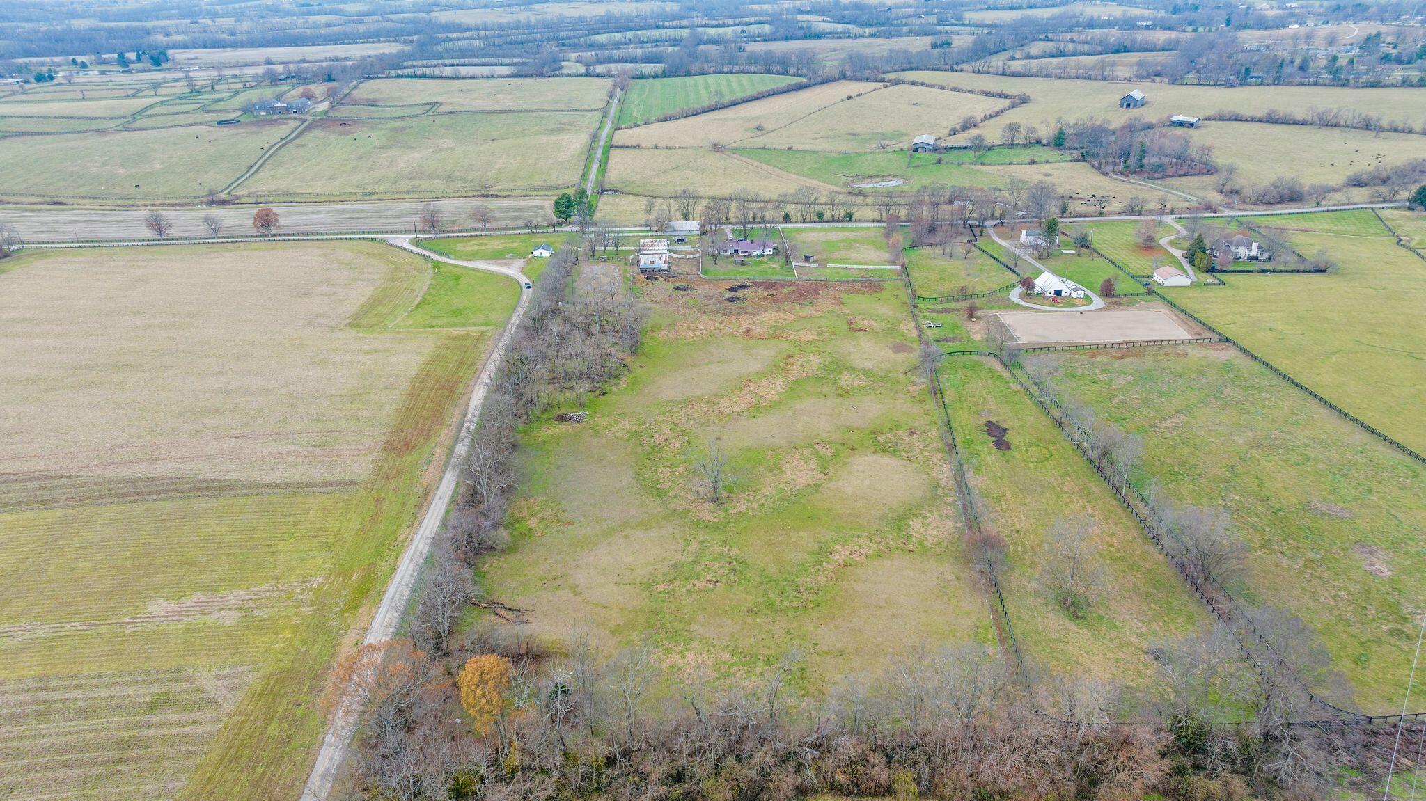 3520 Combs Ferry Road Lexington, KY 40509 - Photo 2 of 105 10_DJI_20241214013249_0103_D