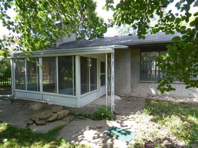 30021 Rambling Road Southfield, MI 48076 - Photo 17 of 17 RAMBLING 017.jpg