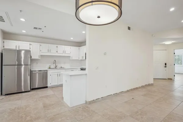 $2,350 | 15050 North Thompson Peak Parkway, Unit 2053, Scottsdale, AZ 85260