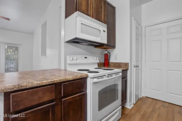 $230,000 | 310 Holcomb Boulevard, Unit 323, Ocean Springs, MS 39564