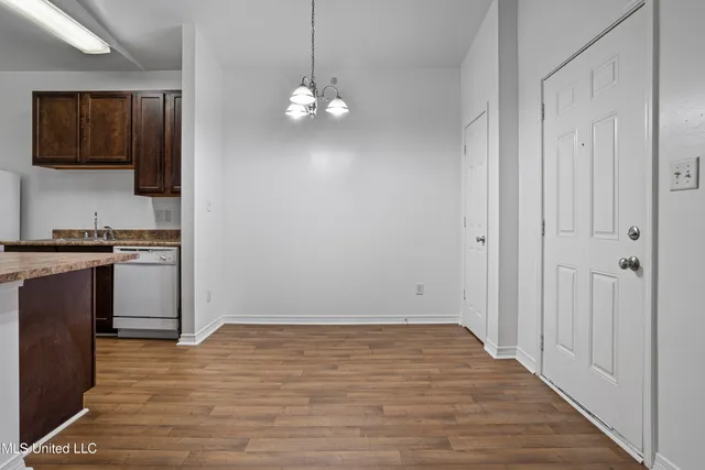 $230,000 | 310 Holcomb Boulevard, Unit 323, Ocean Springs, MS 39564