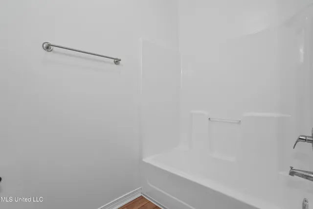 $230,000 | 310 Holcomb Boulevard, Unit 323, Ocean Springs, MS 39564