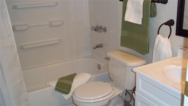 3029 Ridgeway Drive Fort Wayne, IN 46816 - Photo 9 of 18 Gallery Image 9
