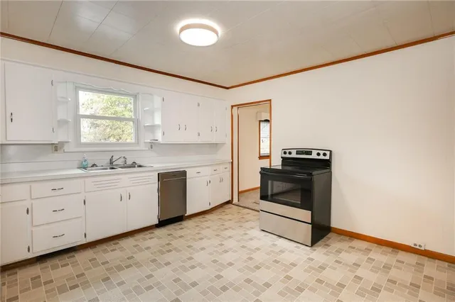 $149,900 | 224 Boyers Road, Harrisville, PA 16038