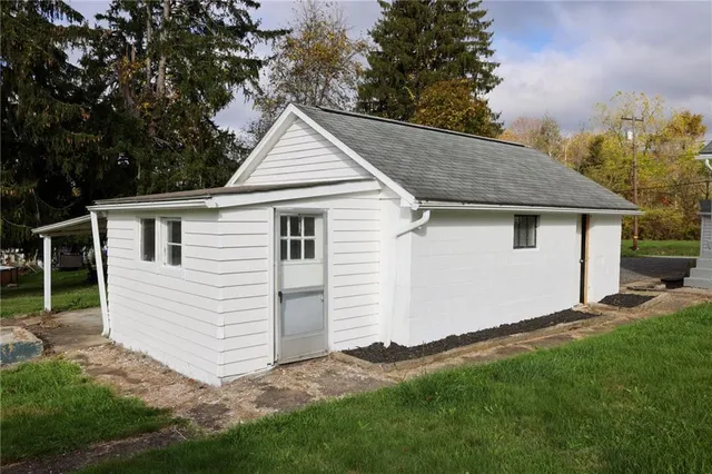 $149,900 | 224 Boyers Road, Harrisville, PA 16038