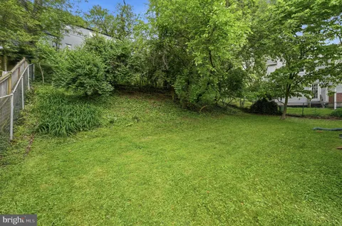 $825,000 | 5948 10th Road North, Arlington, VA 22205