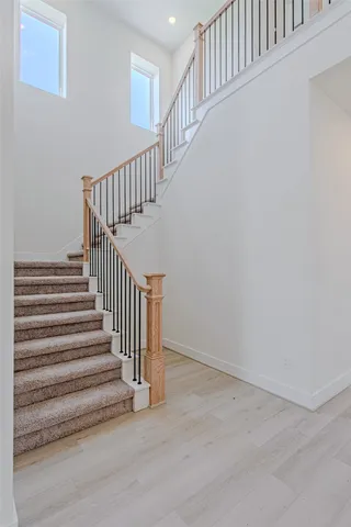 $639,990 | 153 Peninsula Point Drive, Montgomery, TX 77356