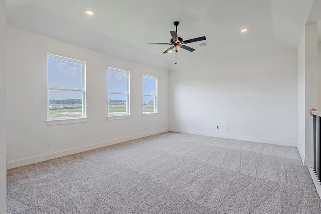 $639,990 | 153 Peninsula Point Drive, Montgomery, TX 77356