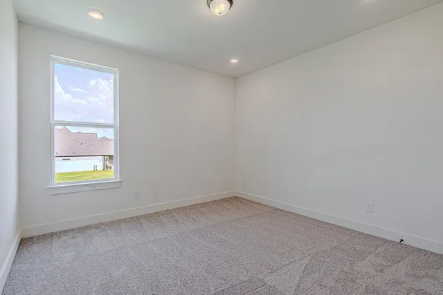 $639,990 | 153 Peninsula Point Drive, Montgomery, TX 77356