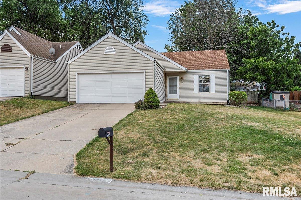 1600 Brenda Court Springfield, IL 62702 - Photo 1 of 28