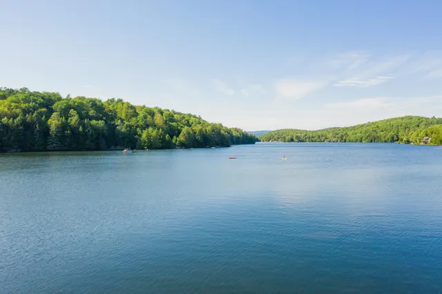 $1,697,000 | 197 Lake Raponda Road, Wilmington, VT 05363