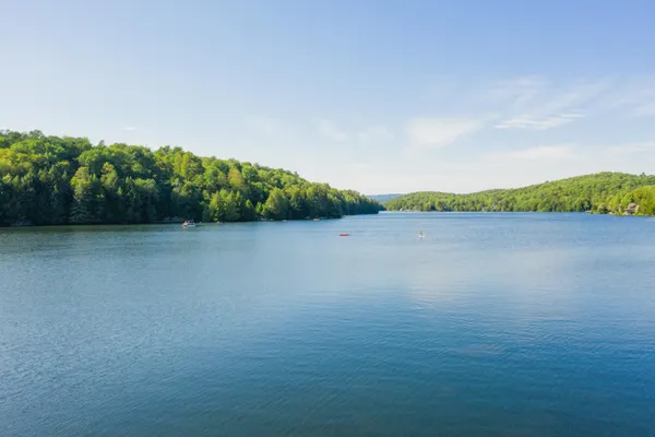 $1,697,000 | 197 Lake Raponda Road, Wilmington, VT 05363