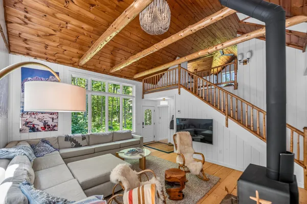 $1,697,000 | 197 Lake Raponda Road, Wilmington, VT 05363