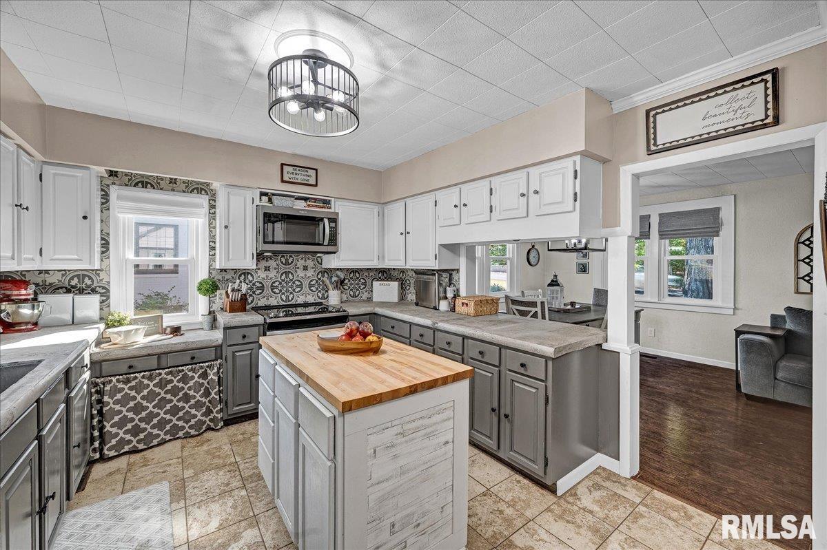 508 Highview Road East Peoria, IL 61611 - Photo 13 of 44 Gallery Image 13