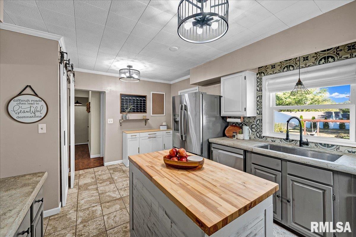 508 Highview Road East Peoria, IL 61611 - Photo 16 of 44 Gallery Image 16