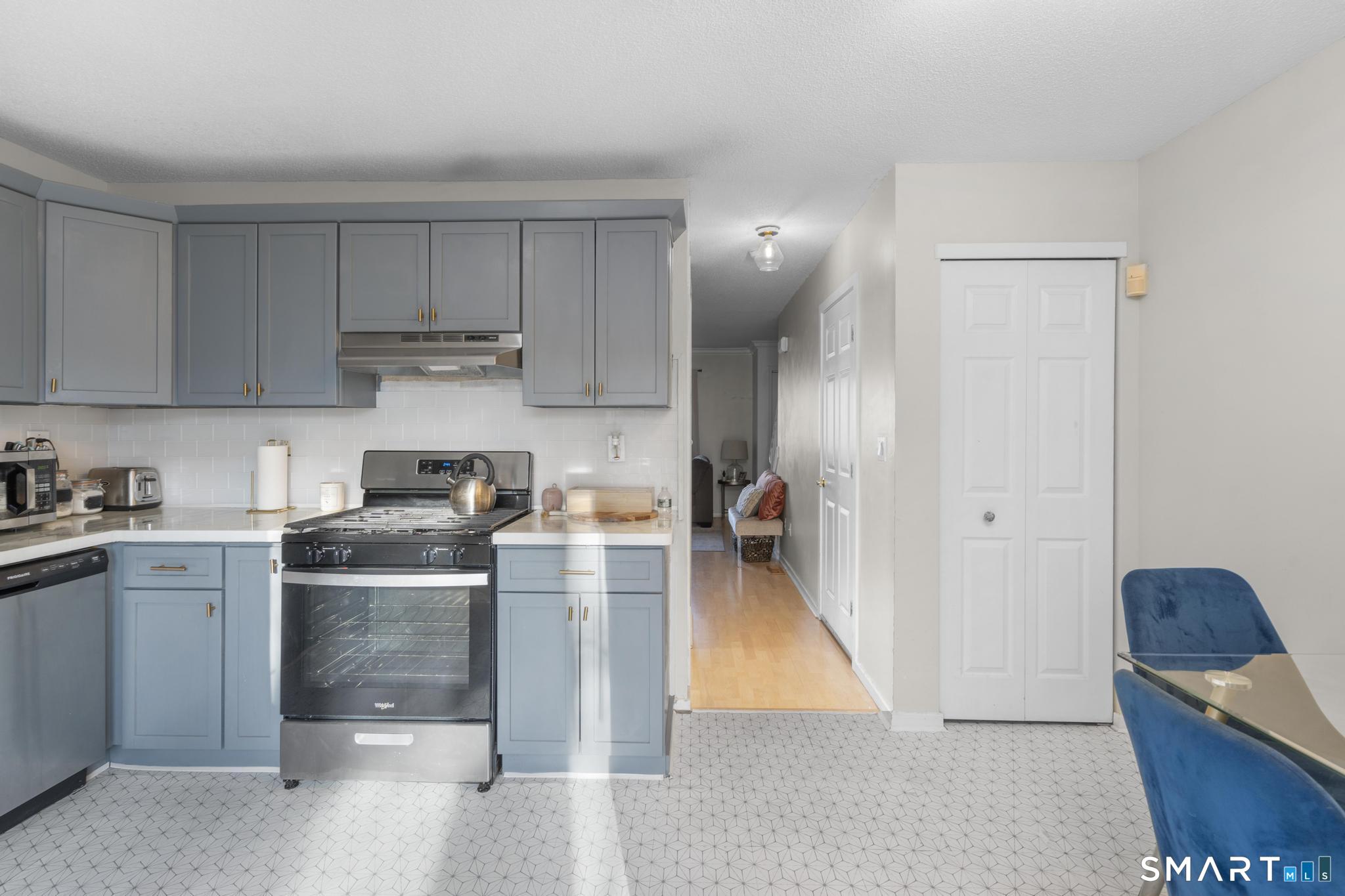 360 West Spring Street, Unit A7 West Haven, CT 06516 - Photo 10 of 36