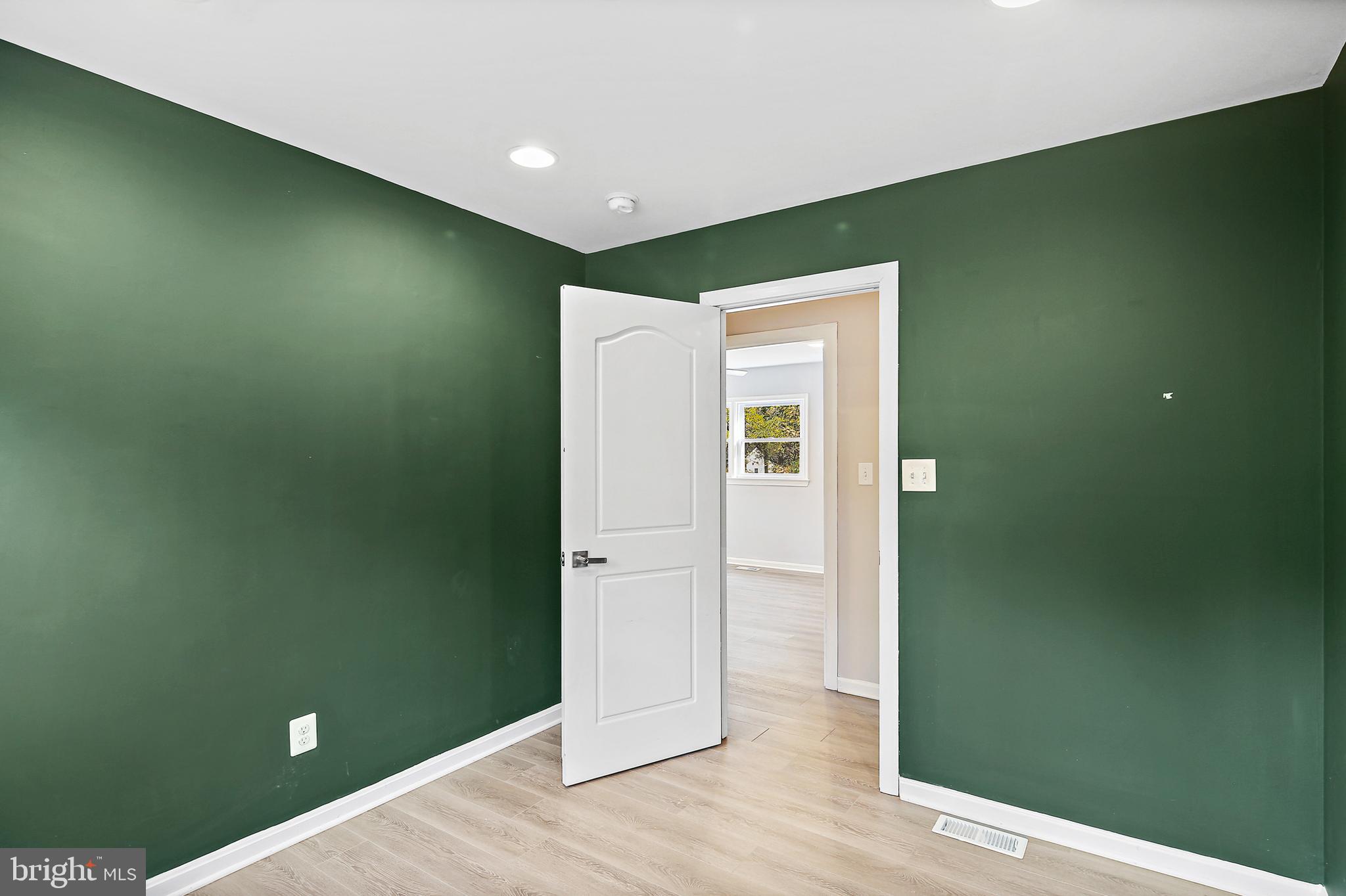 2847 Carrollton Road Annapolis, MD 21403 - Photo 16 of 30 Bedroom 3 w/Recessed Lighting
