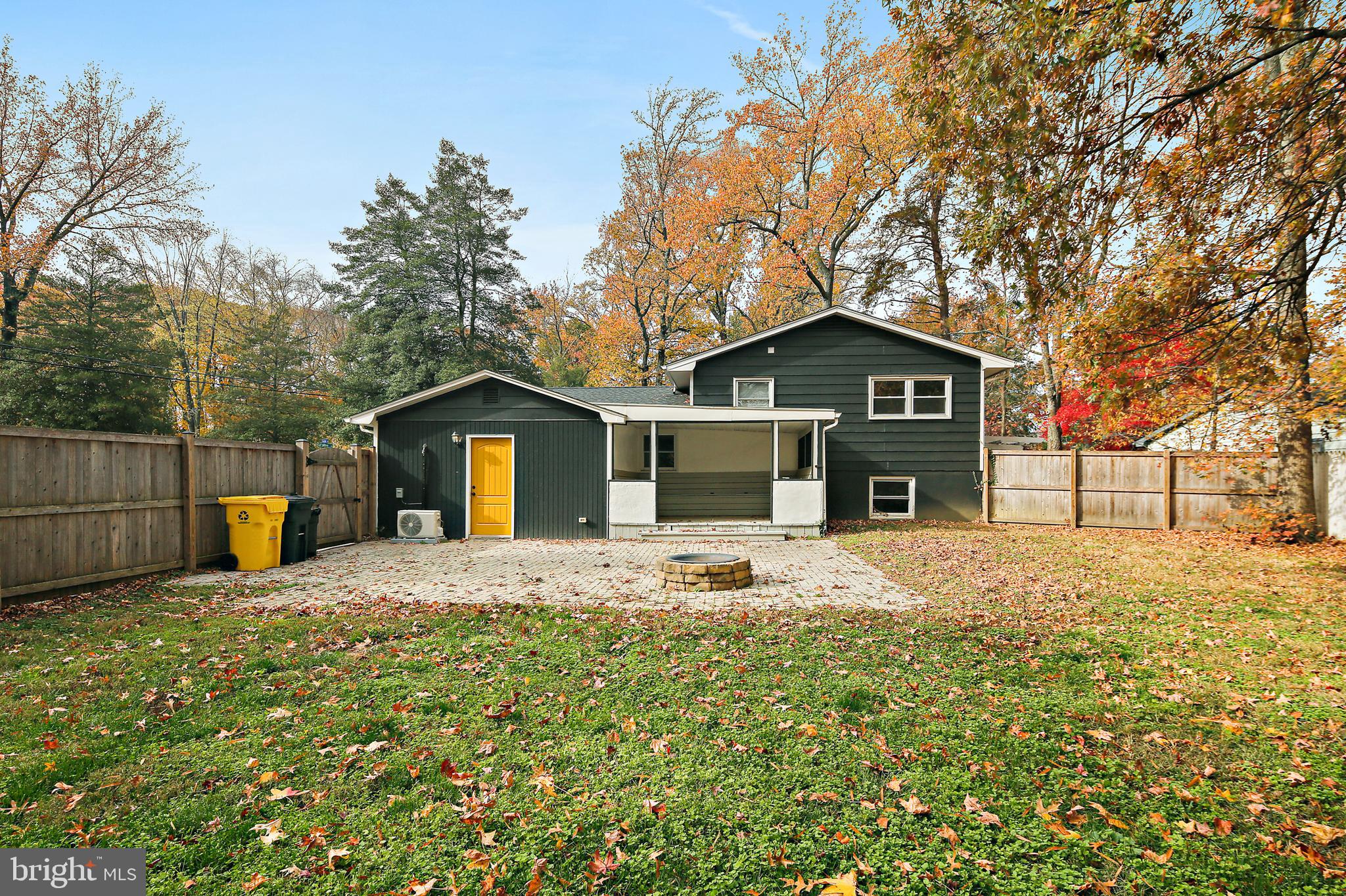 2847 Carrollton Road Annapolis, MD 21403 - Photo 25 of 30 Rear Exterior w/large patio