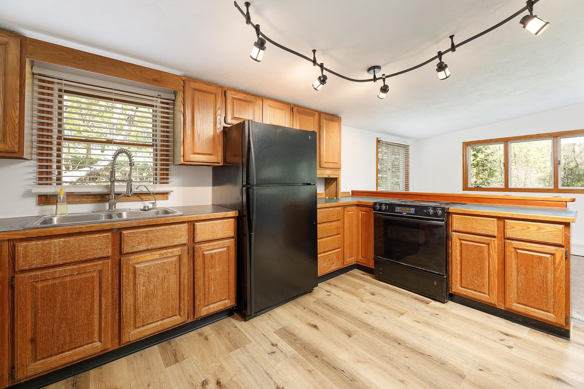 11199 Center Road Traverse City, MI 49686 - Photo 23 of 33