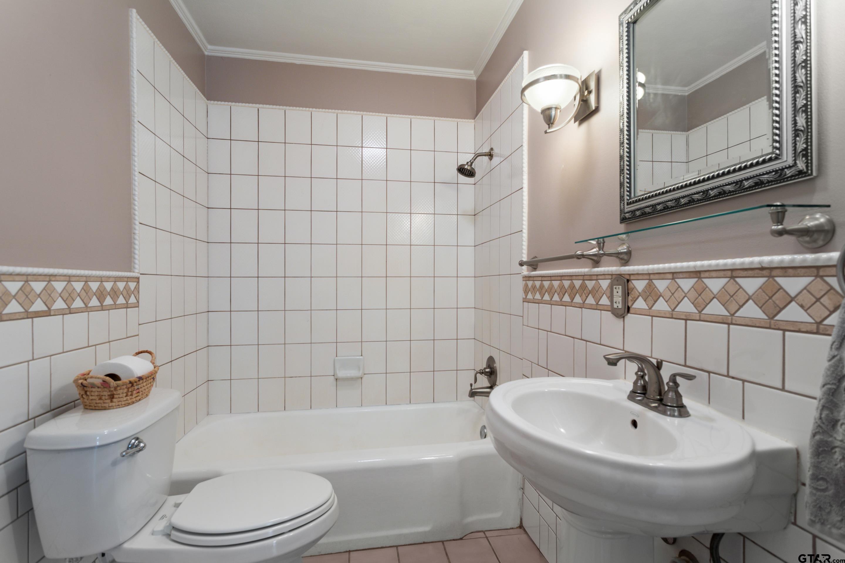 2411 Old Bullard Road Tyler, TX 75701 - Photo 19 of 42 Gallery Image 19