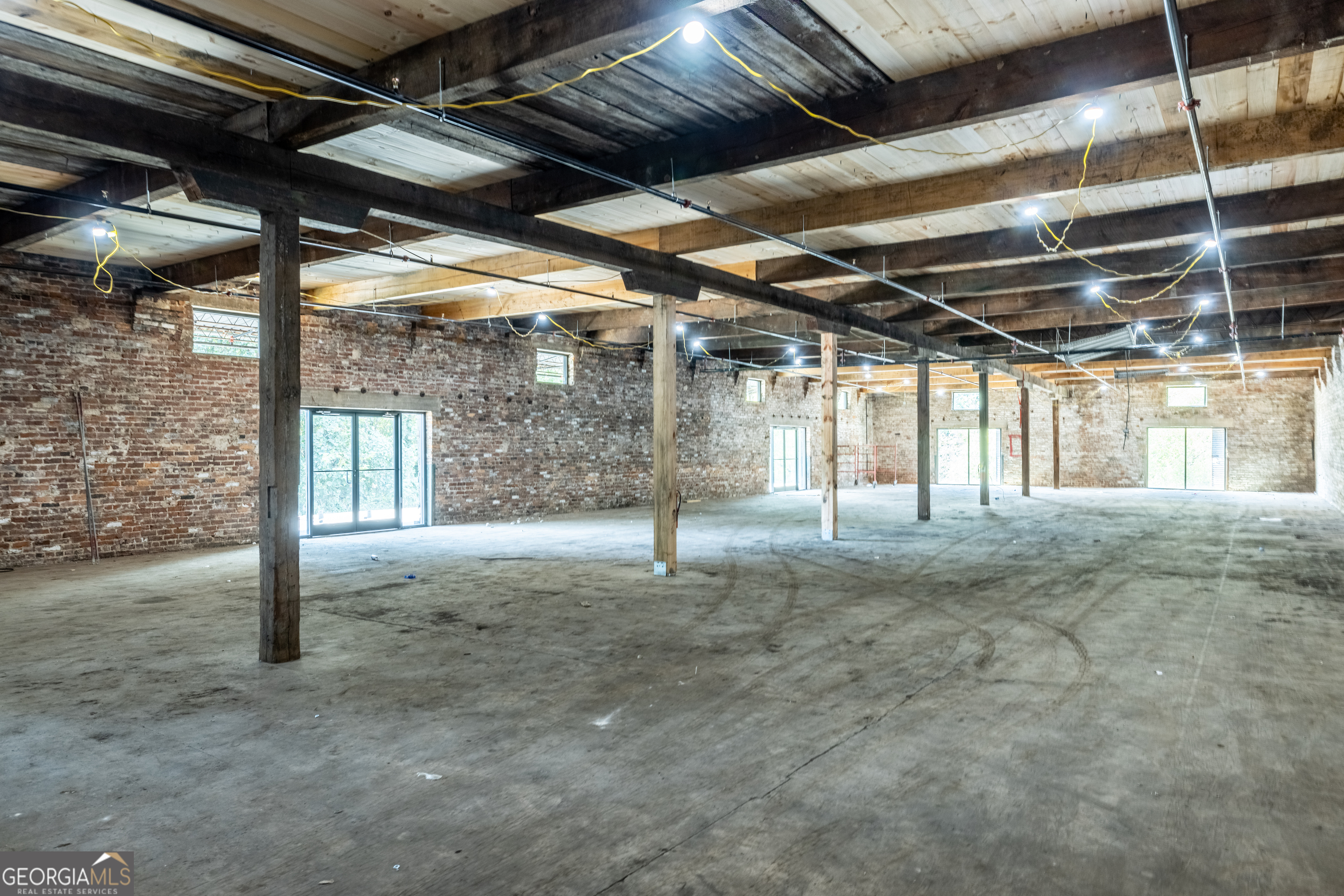 314 East 1st Avenue Rome, GA 30161 - Photo 13 of 16 a view of empty room