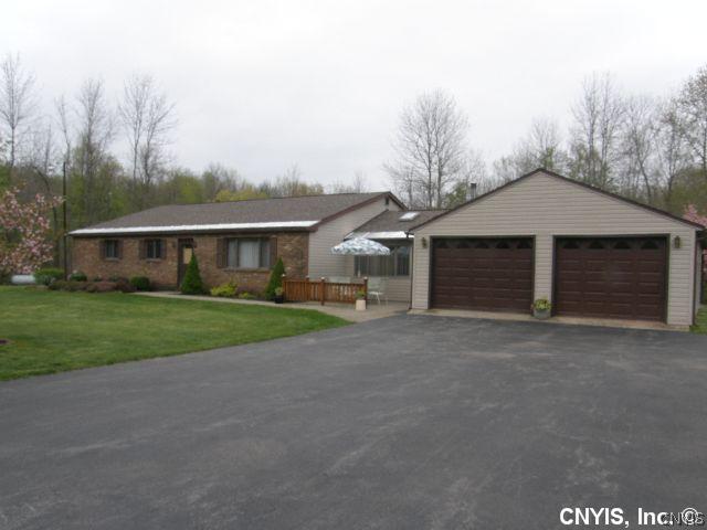 732 Ridge Road Oswego, NY 13126 - Photo 1 of 1 Exterior Front