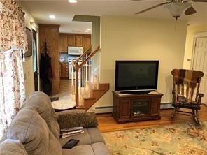 199 Edgehill Road Warwick, RI 02889 - Photo 13 of 44 LR