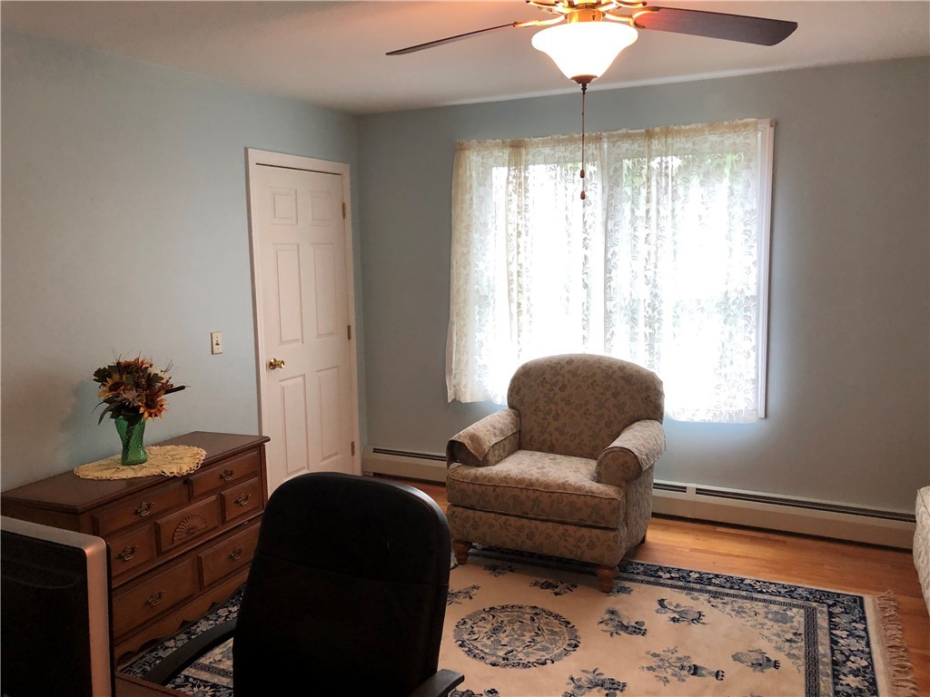 199 Edgehill Road Warwick, RI 02889 - Photo 27 of 44 2ND BR