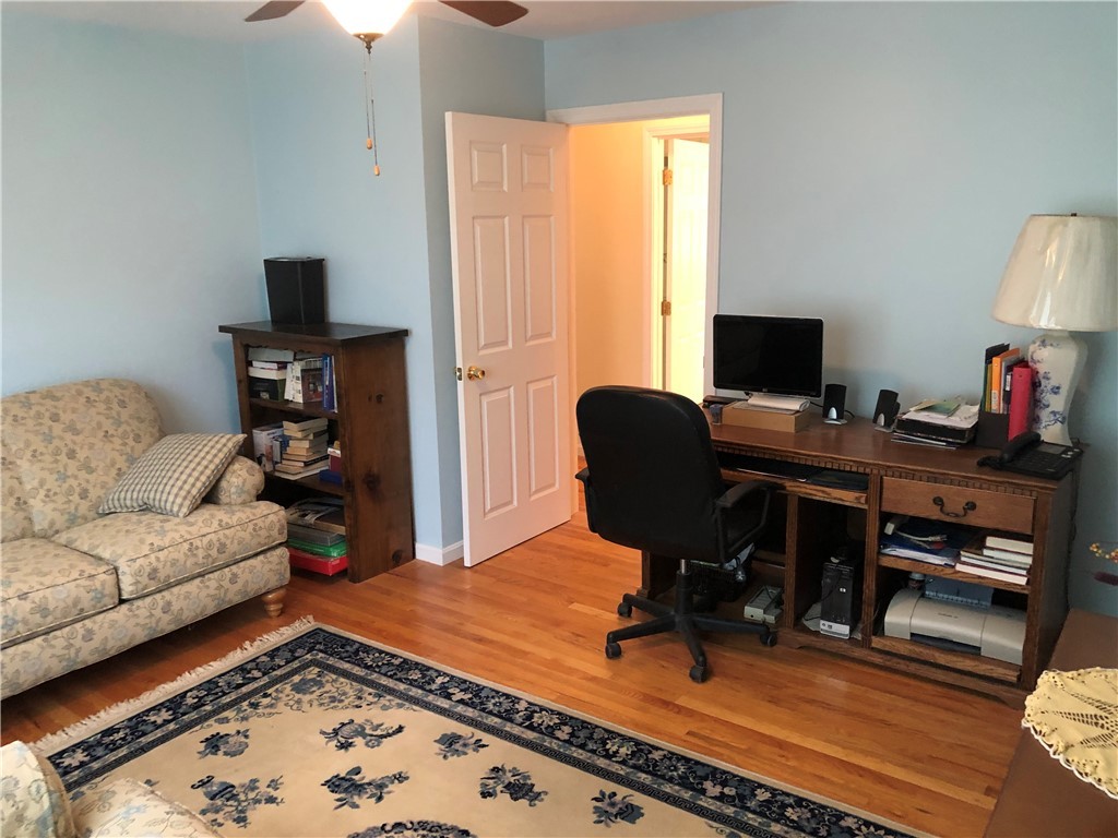 199 Edgehill Road Warwick, RI 02889 - Photo 28 of 44 2ND BR