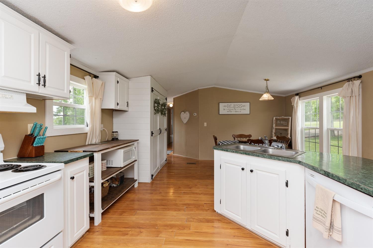 877 Thomas Brown Road West Union, OH 45693 - Photo 5 of 28 Gallery Image 5