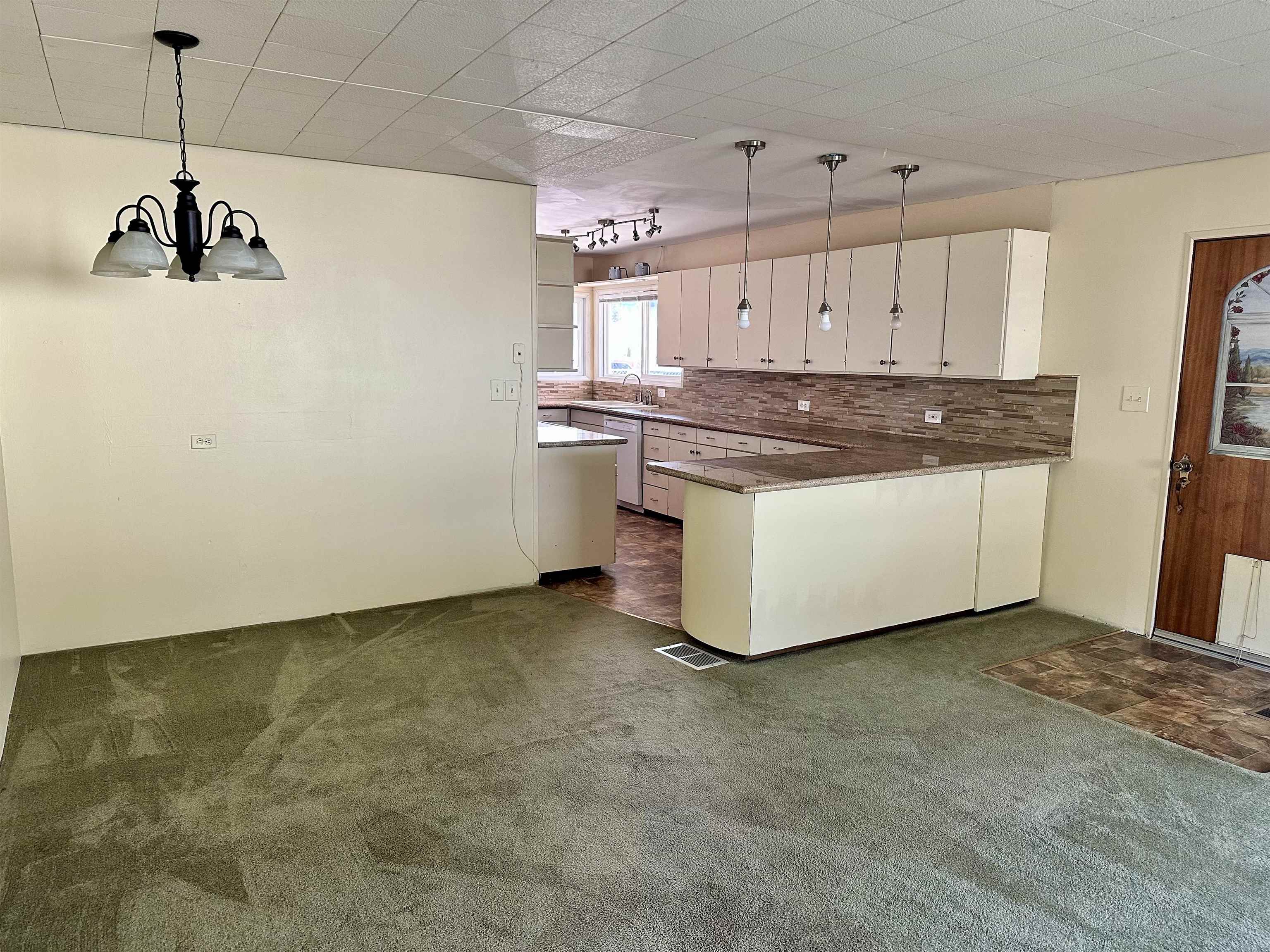 103 Selkirk Street Metaline, WA 99152 - Photo 11 of 38