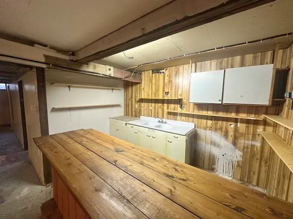 $225,000 | 103 Selkirk Street, Metaline, WA 99152