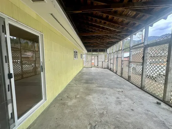 $225,000 | 103 Selkirk Street, Metaline, WA 99152