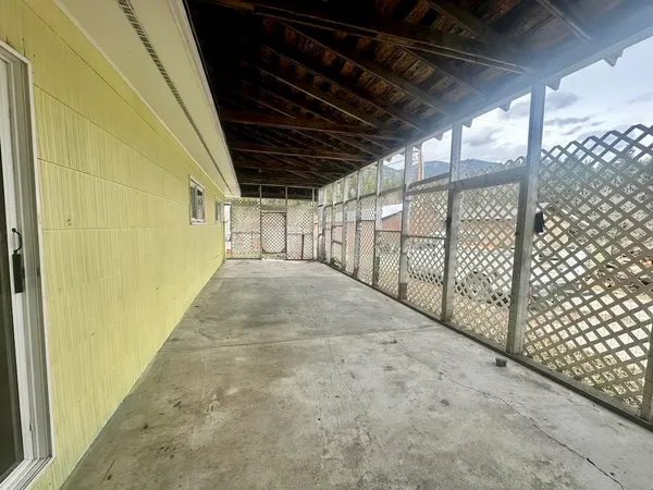 $225,000 | 103 Selkirk Street, Metaline, WA 99152