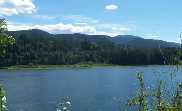 $225,000 | 103 Selkirk Street, Metaline, WA 99152