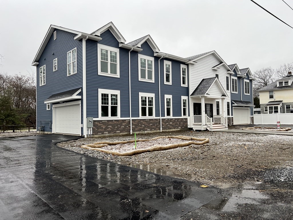 8-12 Pinedale Road, Unit 12 Shrewsbury, MA 01545 - Photo 2 of 31