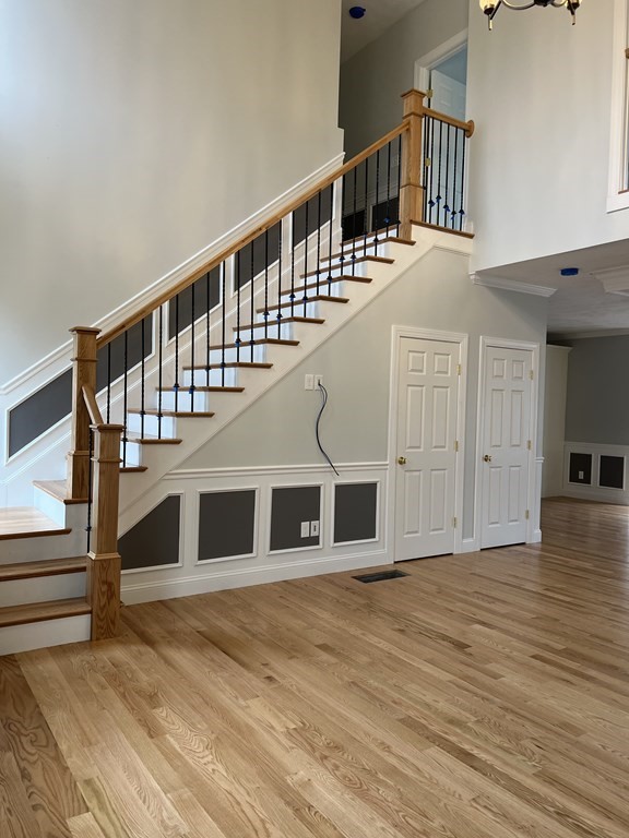 8-12 Pinedale Road, Unit 12 Shrewsbury, MA 01545 - Photo 4 of 31