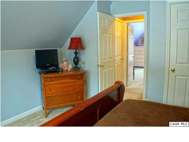 406 Horseshoe Road Stanardsville, VA 22973 - Photo 16 of 29 Gallery Image 16