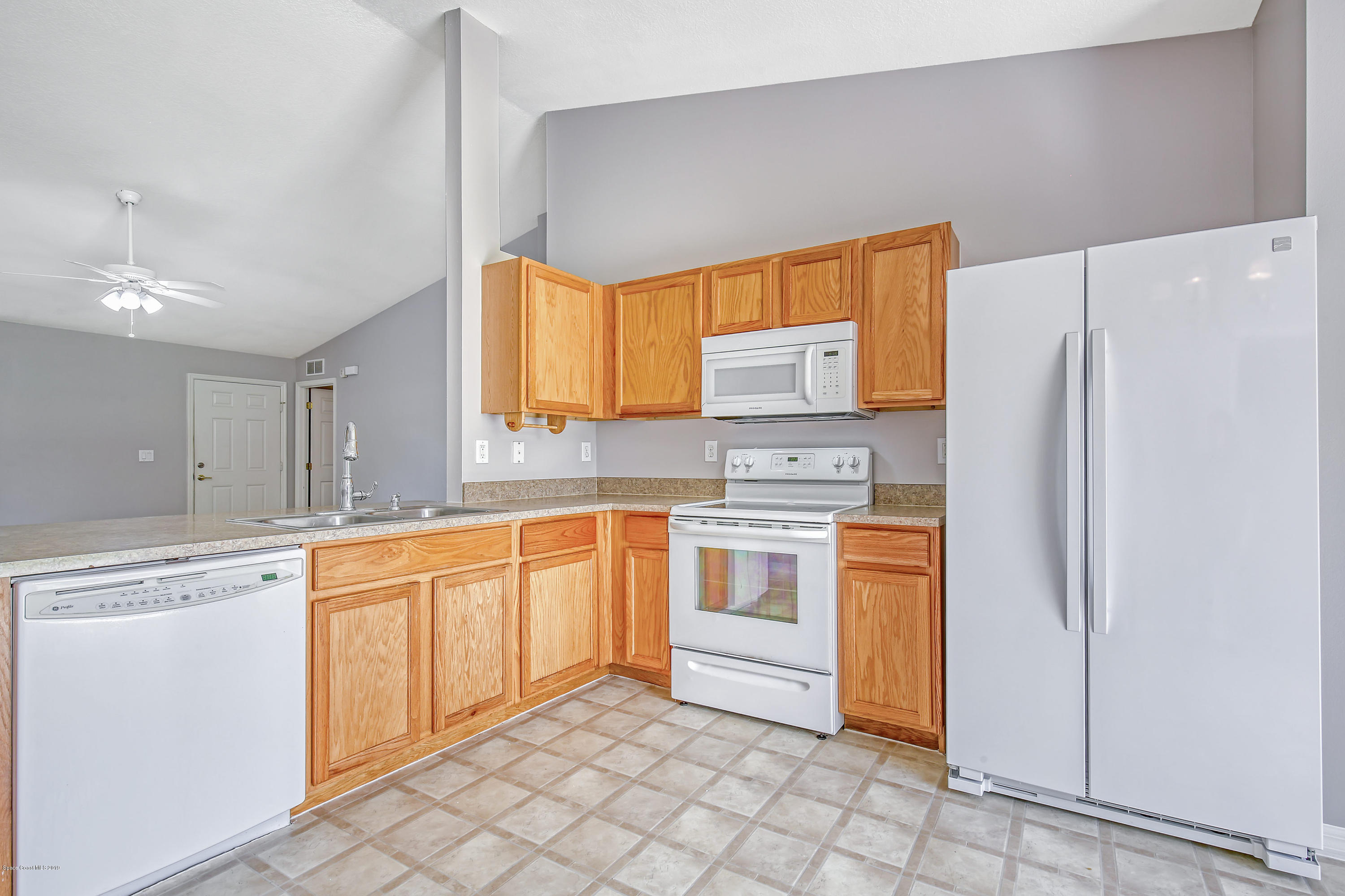 1584 Summit Road Palm Bay, FL 32909 - Photo 8 of 20 1584 Summit Rd Palm Bay FL-print-008-009