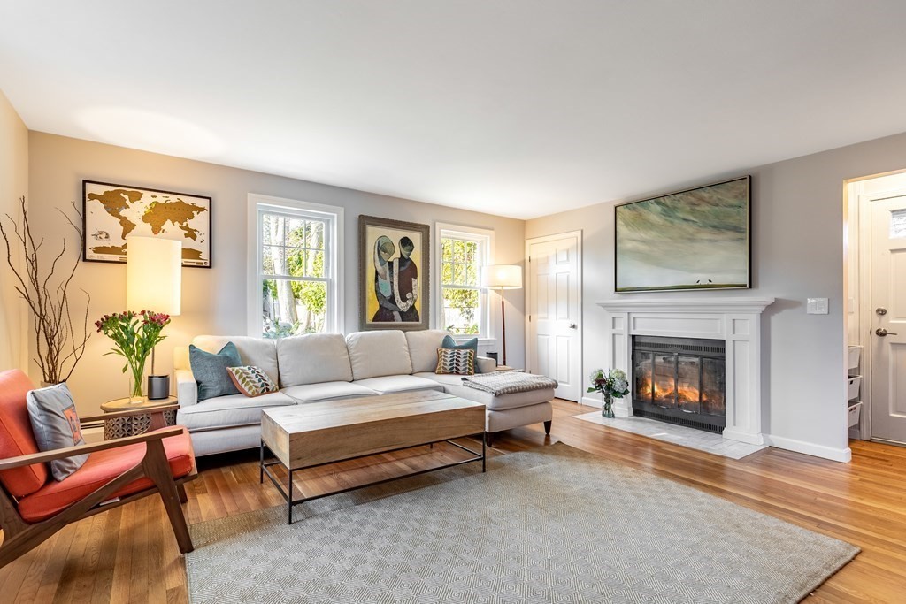 4 Abernathy Way Marblehead, MA 01945 - Photo 3 of 28 a living room with furniture and a fireplace