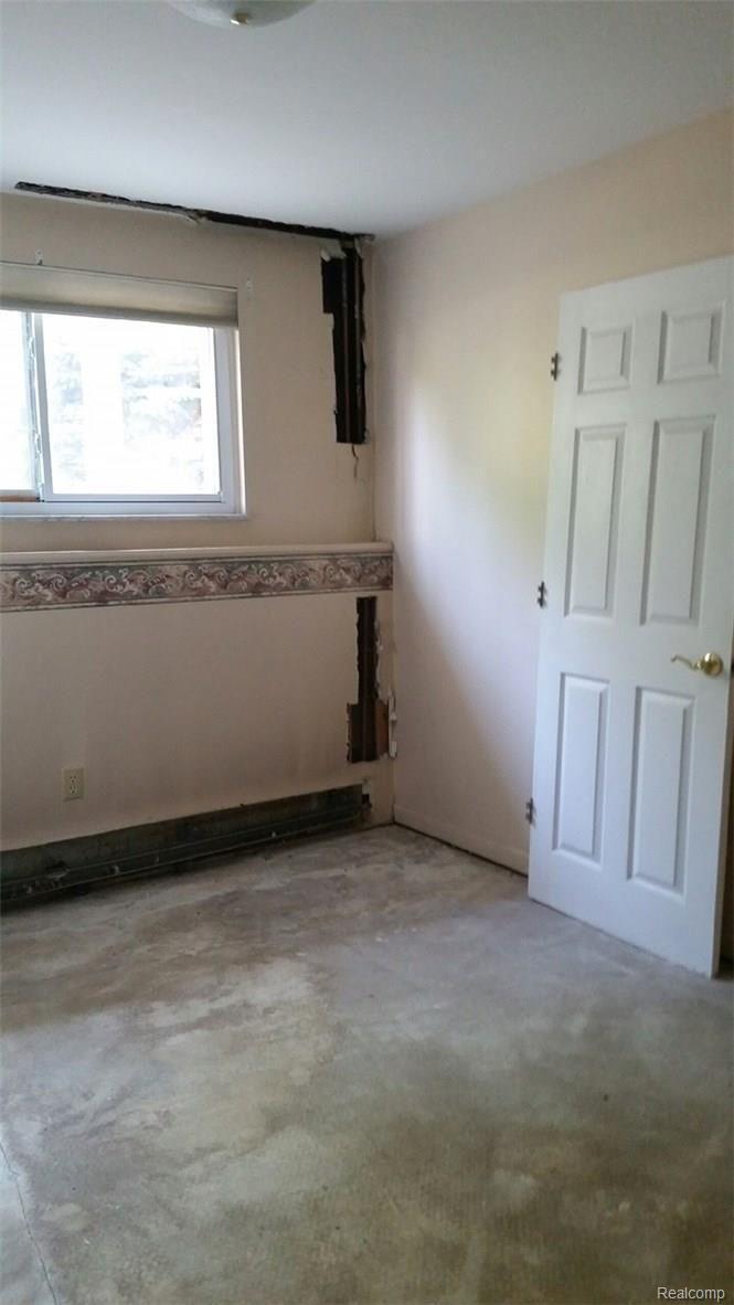 50800 Bog Road Belleville, MI 48111 - Photo 60 of 73 IMG_4576.JPG