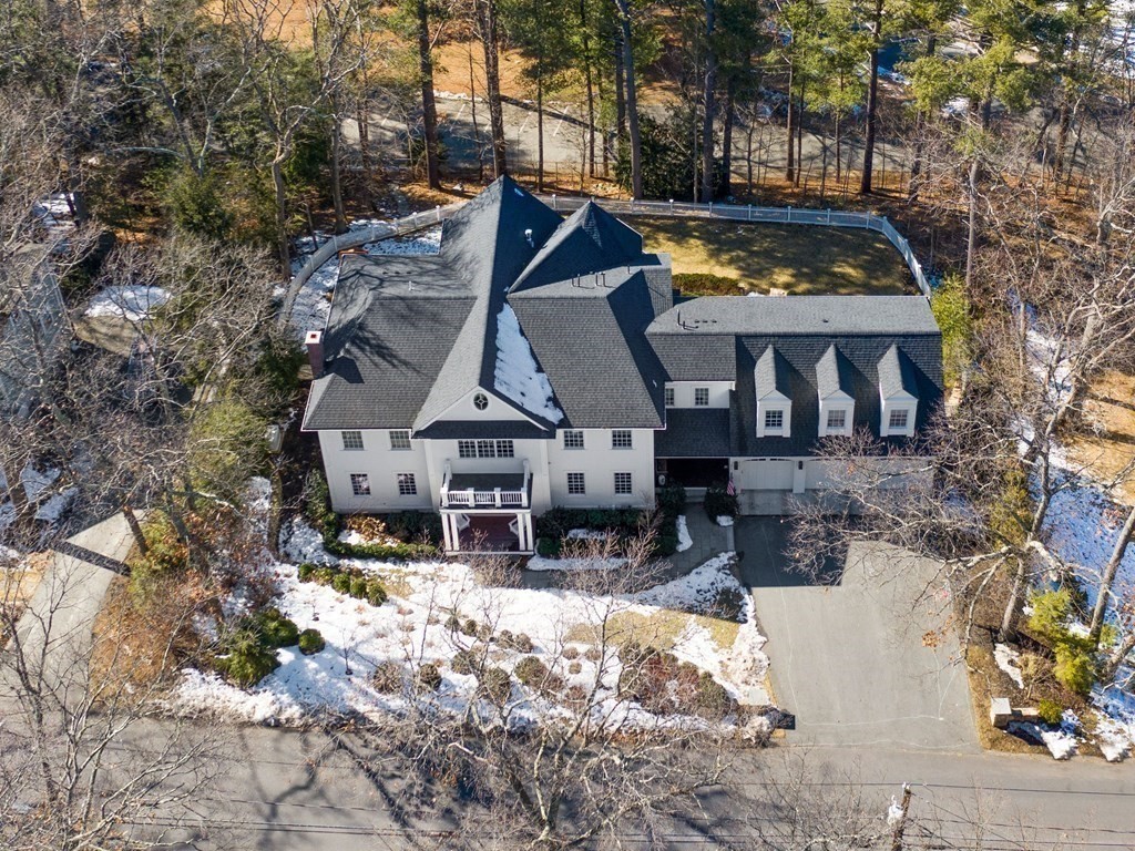 17 Temple Road Wellesley, MA 02482 - Photo 2 of 39