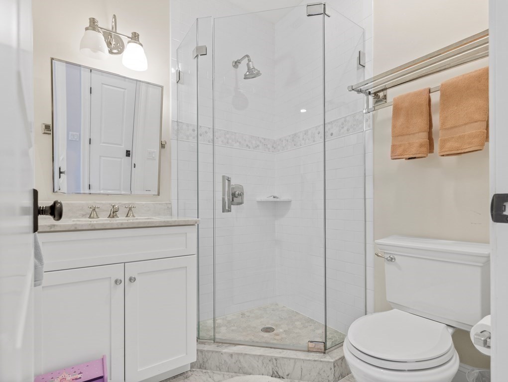 17 Temple Road Wellesley, MA 02482 - Photo 24 of 39