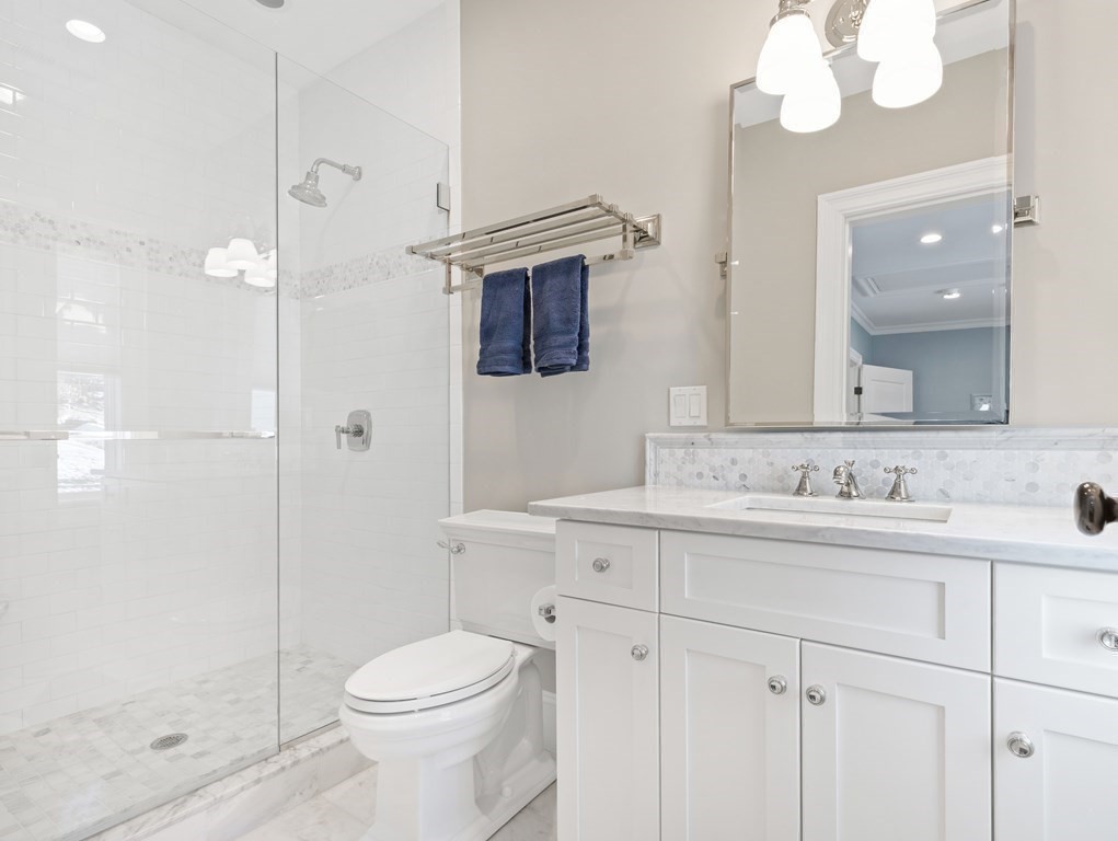 17 Temple Road Wellesley, MA 02482 - Photo 26 of 39