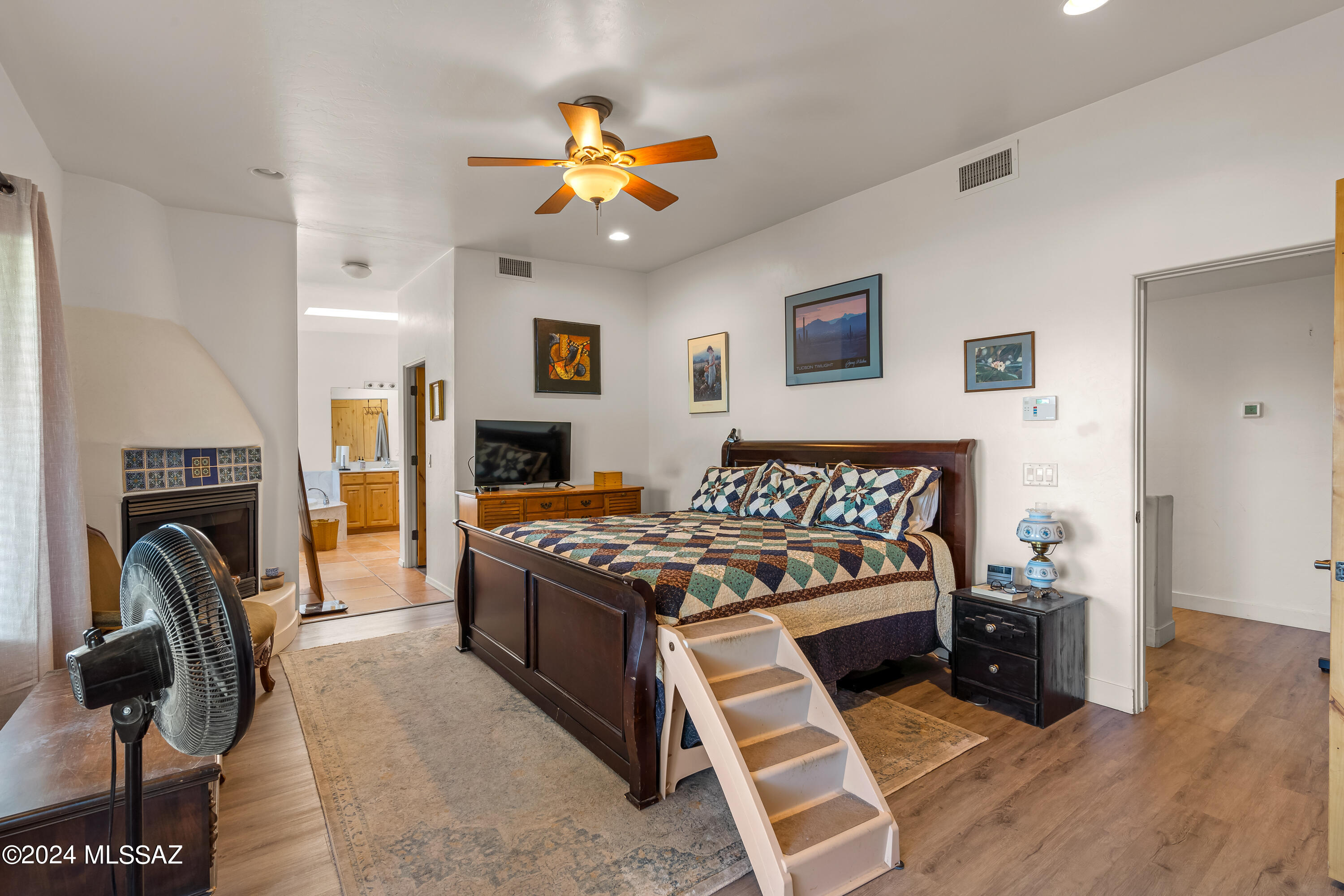 450 South Stephanie Loop Tucson, AZ 85745 - Photo 19 of 33